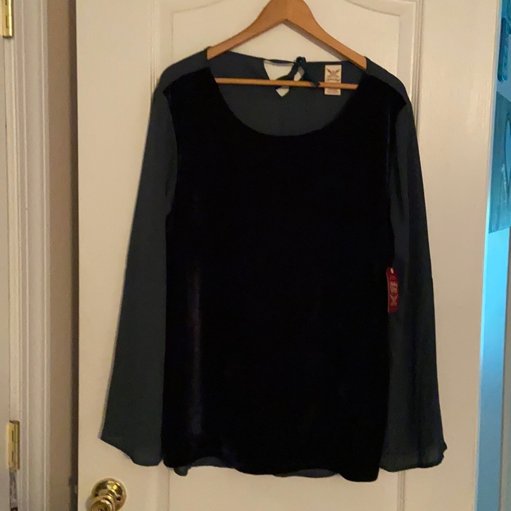 Forest green blouse, size 16-18 New